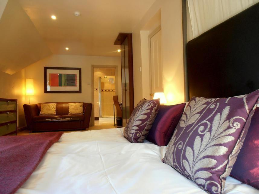 The Hunters Rest Inn Clutton Ngoại thất bức ảnh