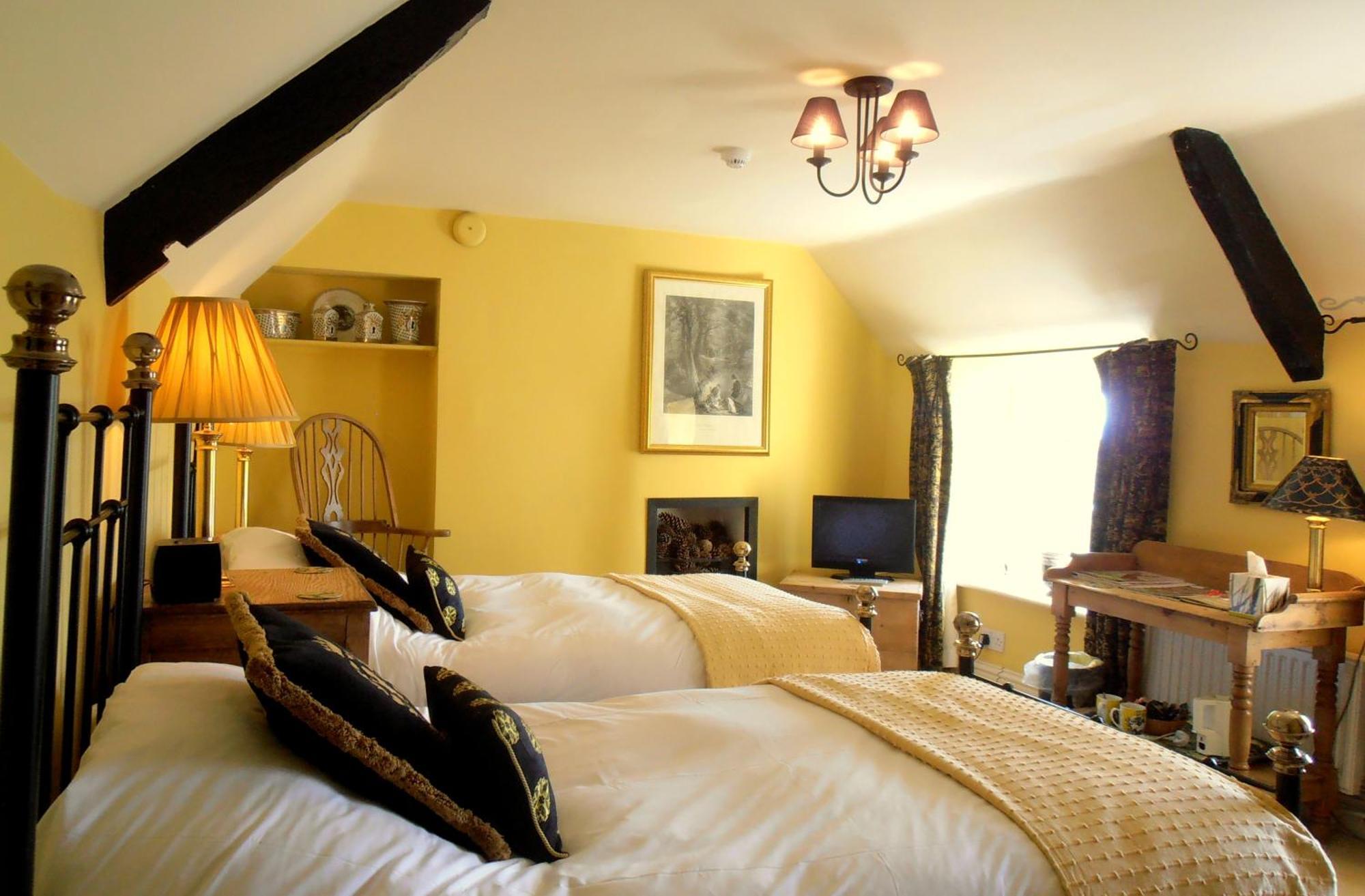 The Hunters Rest Inn Clutton Ngoại thất bức ảnh