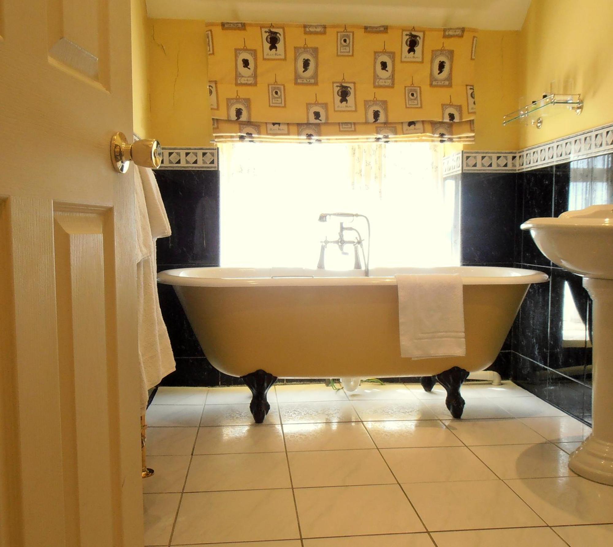 The Hunters Rest Inn Clutton Ngoại thất bức ảnh